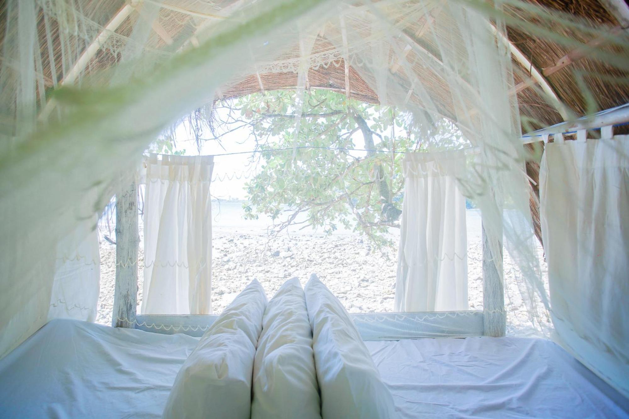 Hotel Playa La Caleta Bataan Morong  Esterno foto